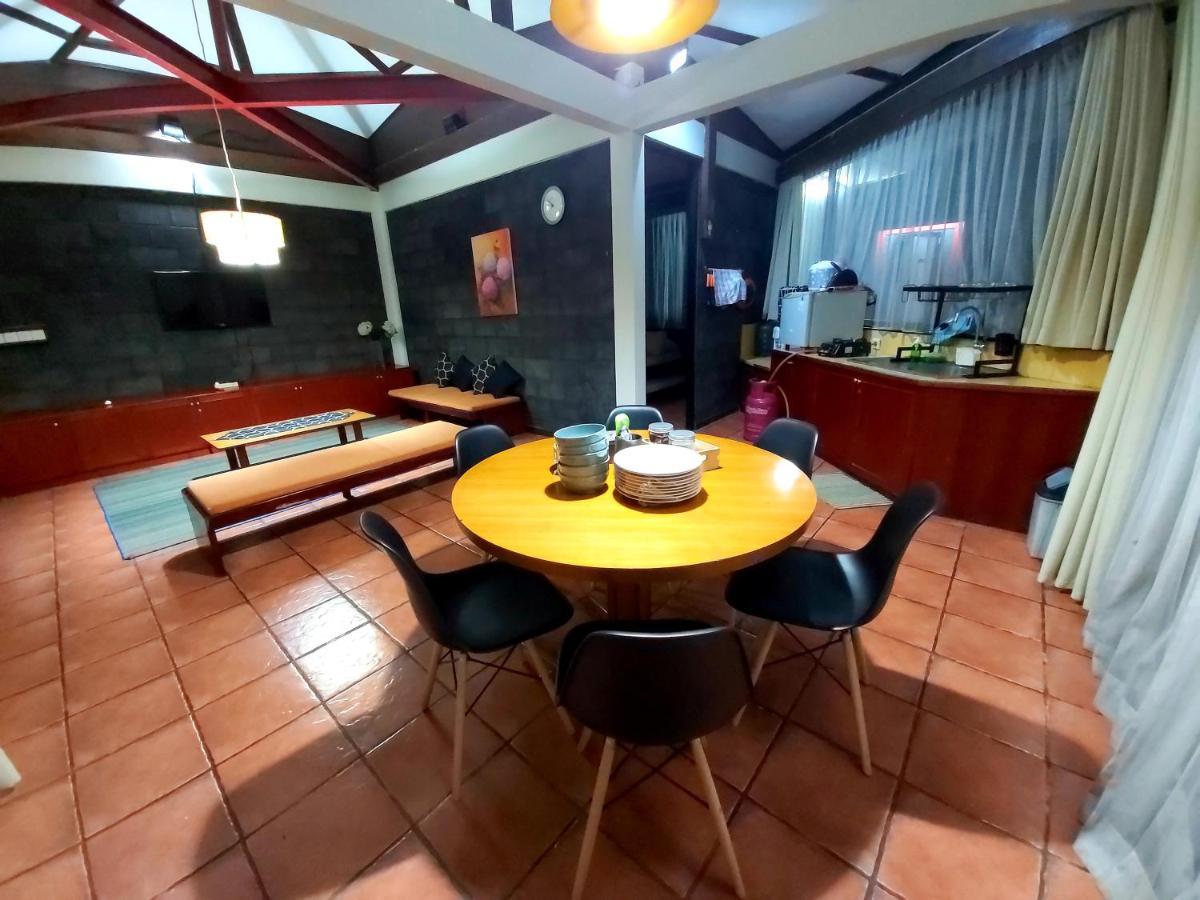 Vila Kolmas 59 Villa Bongkor Luaran gambar